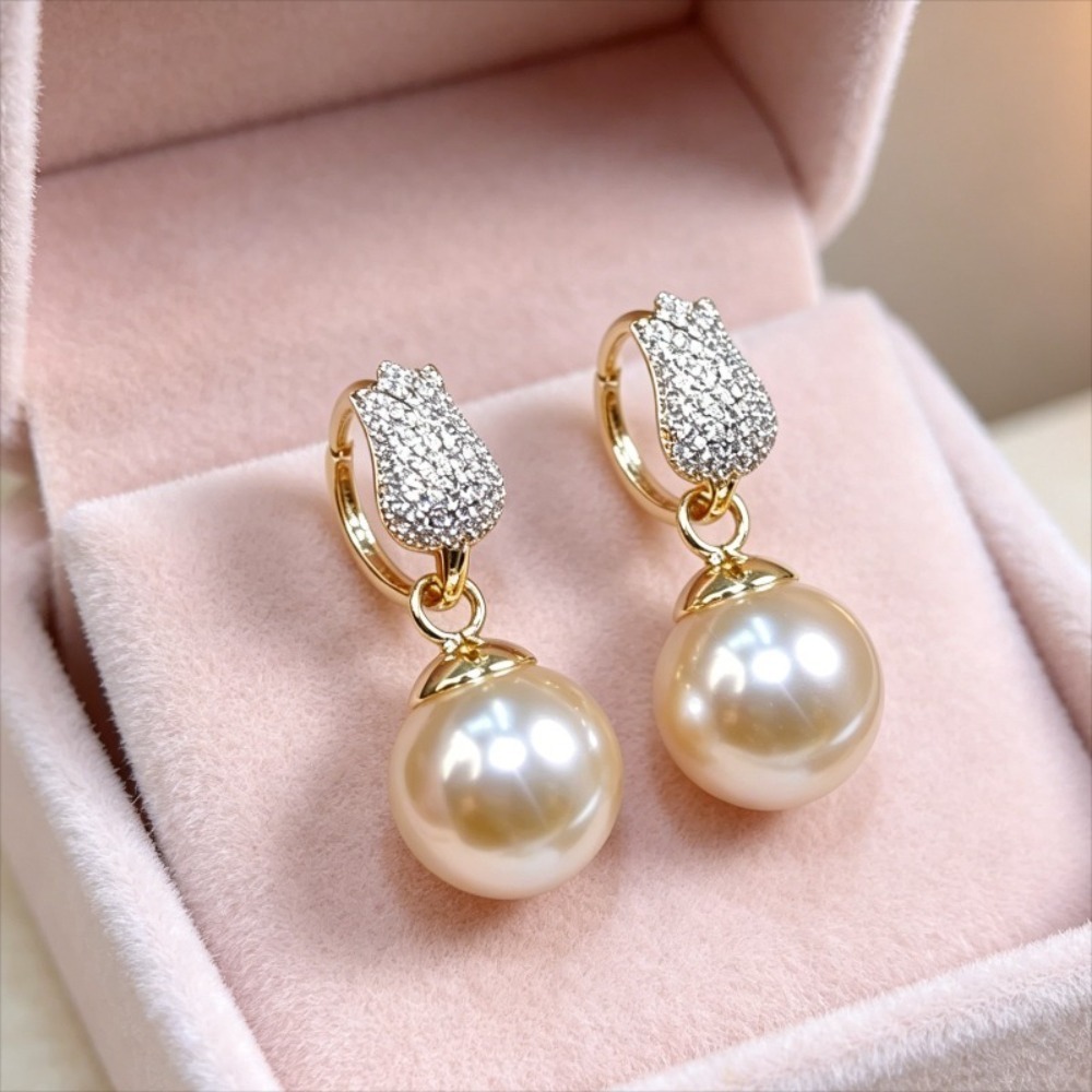 Women'S Affordable Accessories - زوج واحد من الأقراط الفاخرة على