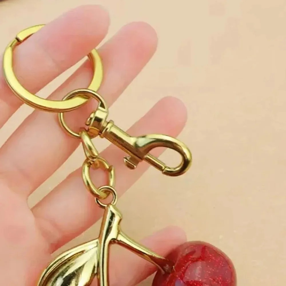 قطعة واحدة من تعليقات الحقائب  - مراجعة Women'S Accessories Coach وسعره