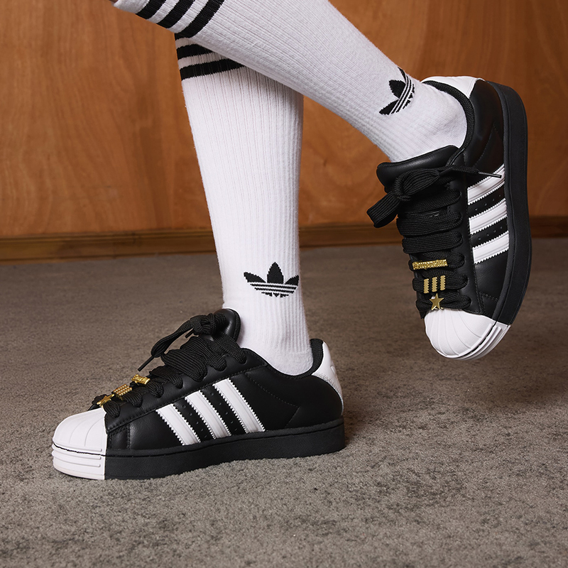 حذاء أديداس كلاسيكي نسائي أصلي - مراجعة Women'S Accessories Adidas وسعره