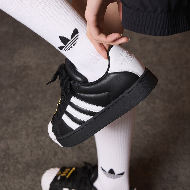 حذاء أديداس كلاسيكي نسائي أصلي - مراجعة Women'S Accessories Adidas وسعره