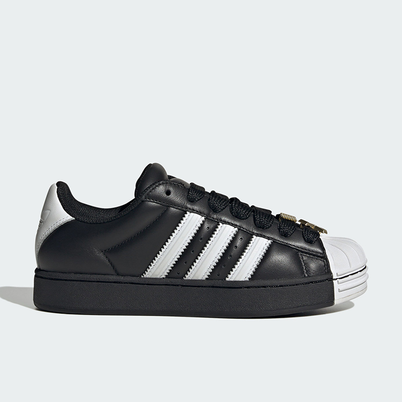 حذاء أديداس كلاسيكي نسائي أصلي - مراجعة Women'S Accessories Adidas وسعره